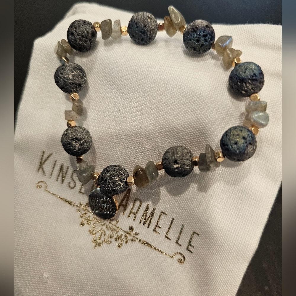 Kinsley Armelle Mariana Bracelet.